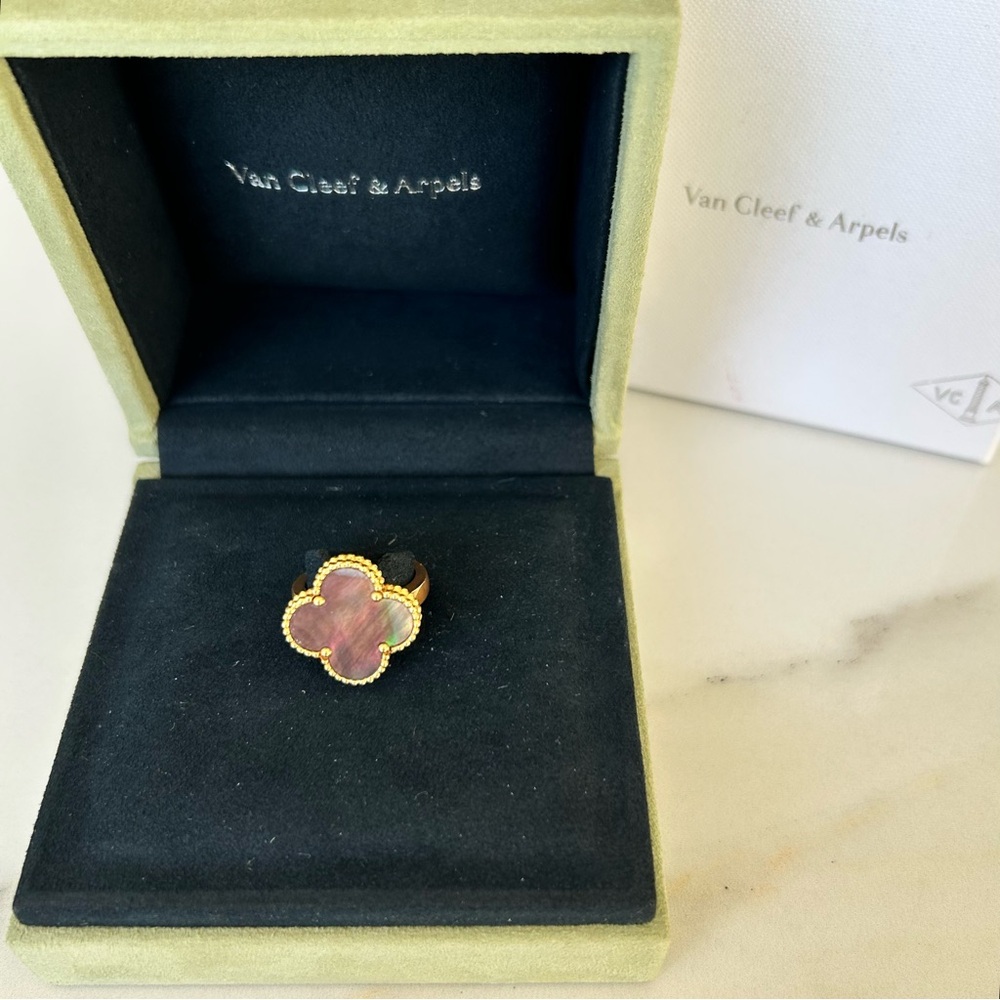 Van Cleef & Arpels Grey Mother of Pearl Magic Alhambra Ring 18K
